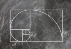 fibonacci-3210943_1280